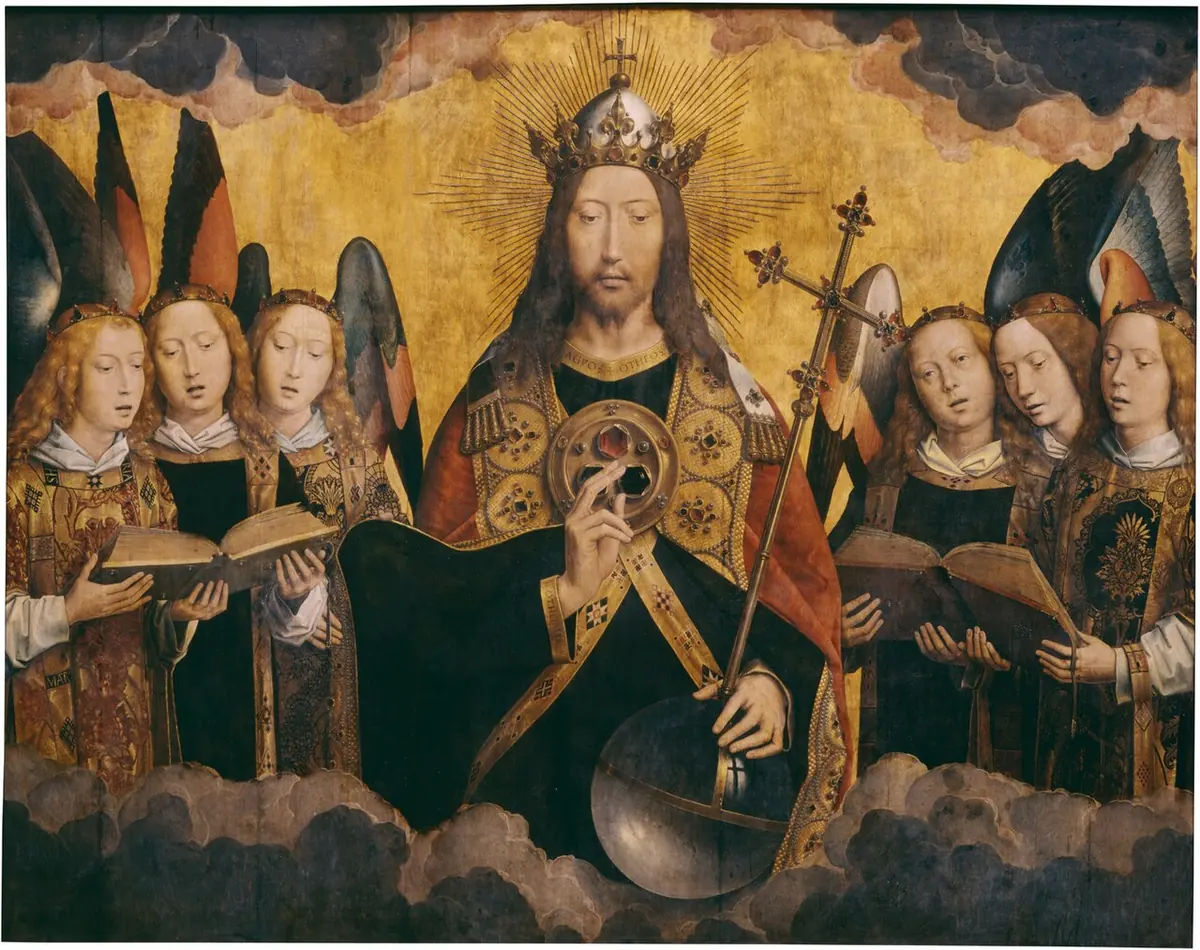 Cristo con corona de joyas y capa roja y dorada que bendice y sostiene un orbe de cristal, con ángeles cantores vestidos de ricas vestiduras a ambos lados