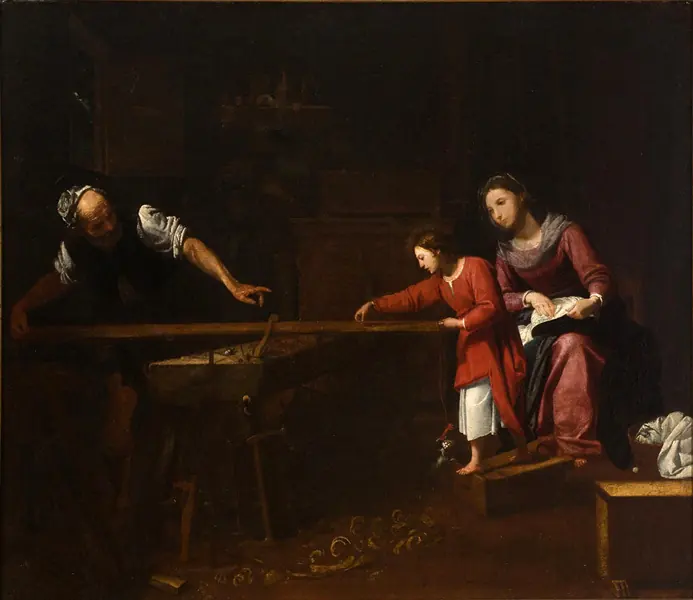 Pintura barroca oscura de San José que sierra una tabla en su banco de carpintero mientras el niño Jesús le ayuda y María cose sentada cerca