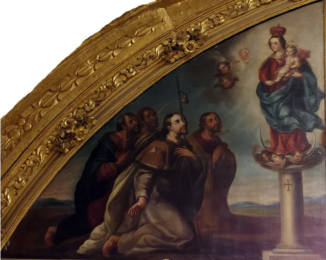 Pintura novohispana en un marco dorado curvo, con Santiago y tres discípulos de rodillas ante la Virgen coronada con el Niño, de manto azul, sobre una media luna y una columna con una cruz