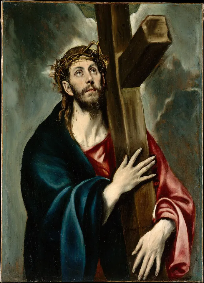 Cristo, con túnica roja y manto azul, abraza la cruz sobre su hombro y levanta los ojos al cielo con el rostro sereno