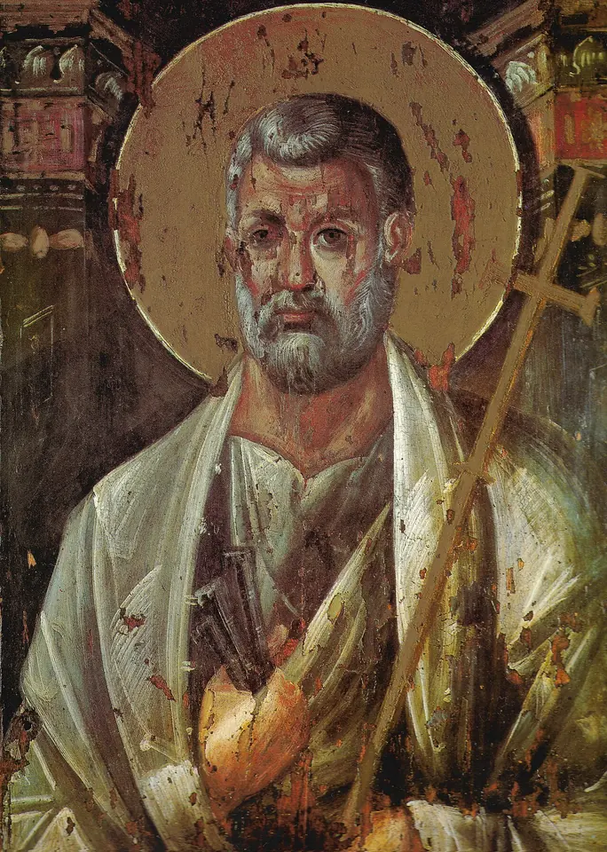 Byzantine icon of a gray-haired, gray-bearded St. Peter in a white robe, holding a cross-topped staff and a set of keys, with large dark eyes and a gold halo